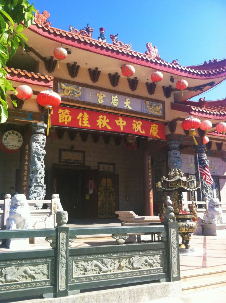 Asian temples in Los Angeles | Roads and Destinations