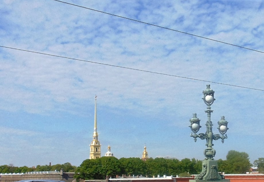 Saint Petersburg - Roads and Destinations