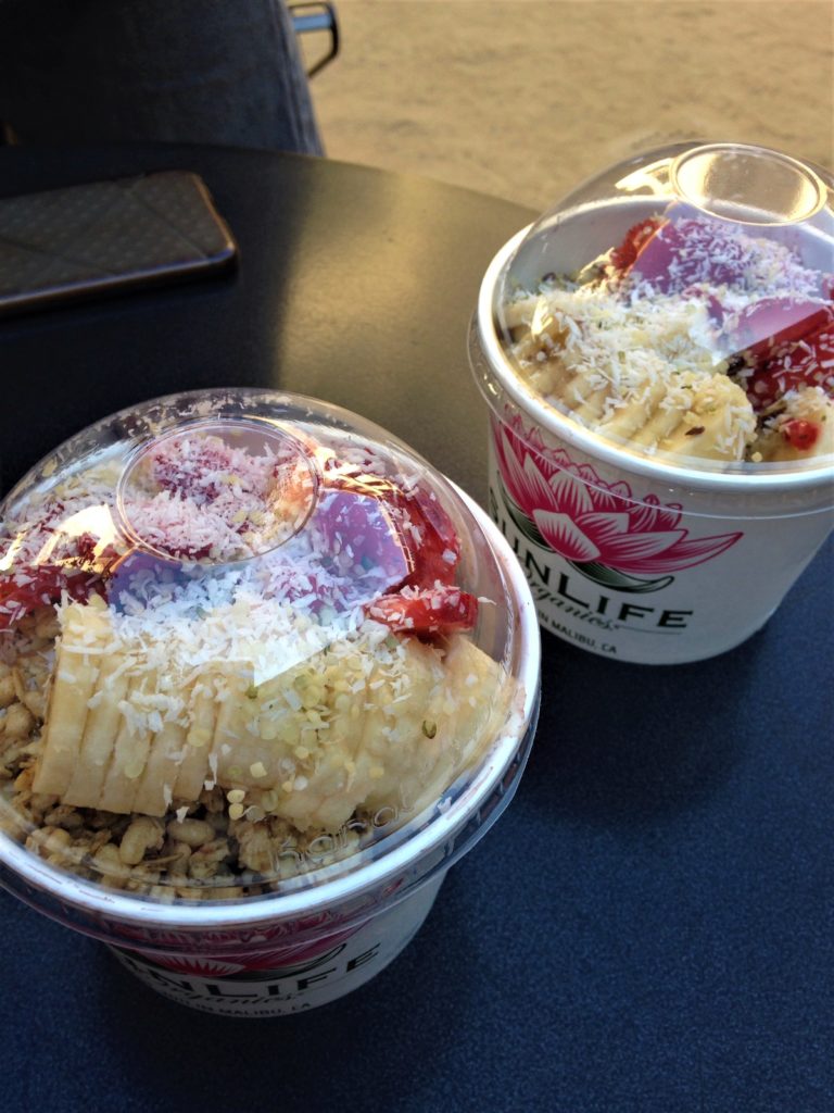 Acai bowls in Los Angeles, Roads and Destinations, roadsanddestinations.com