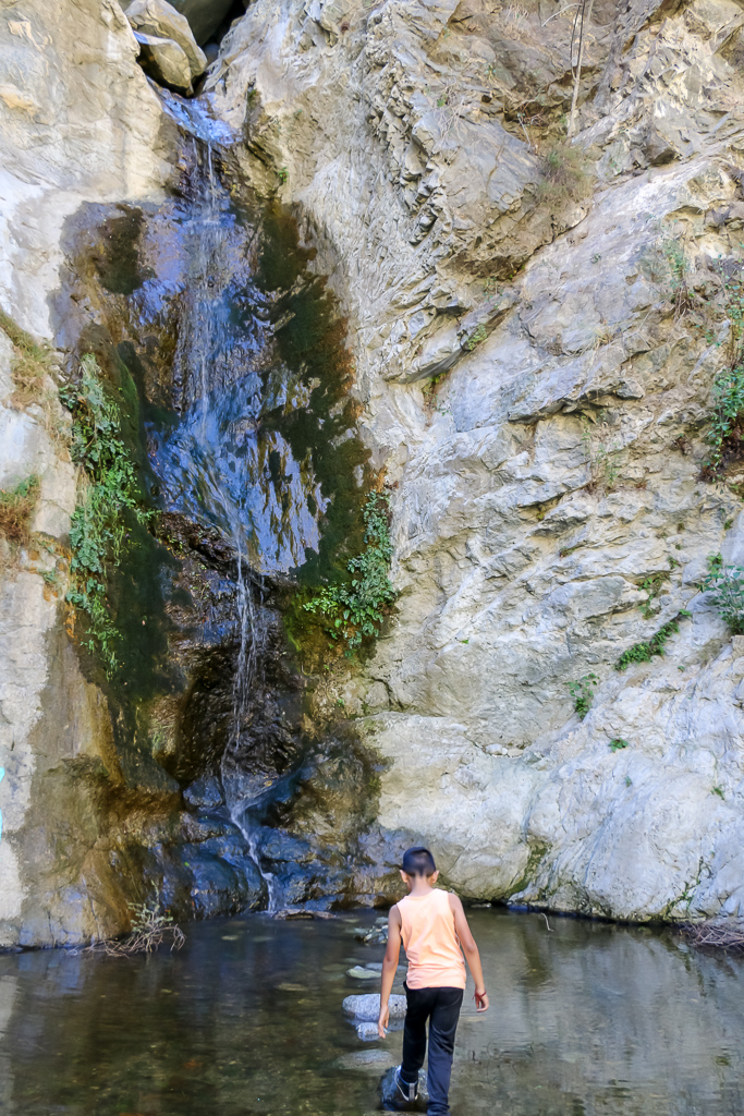 Eaton Canyon Falls Hike | Roads and Destinations