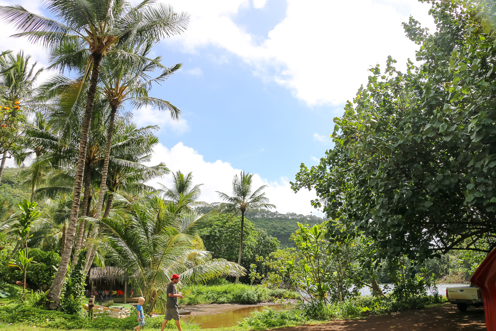 People of Kauai - Roads and Destinations