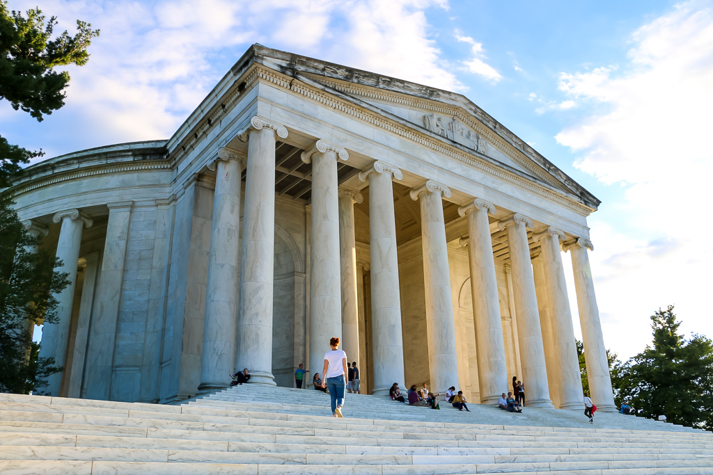 Thomas Jefferson Memorial - Roads and Destinations, roadsanddestinations.com