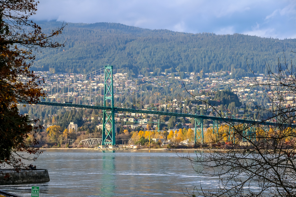 Lions Gate Bridge - Roads and Destinations