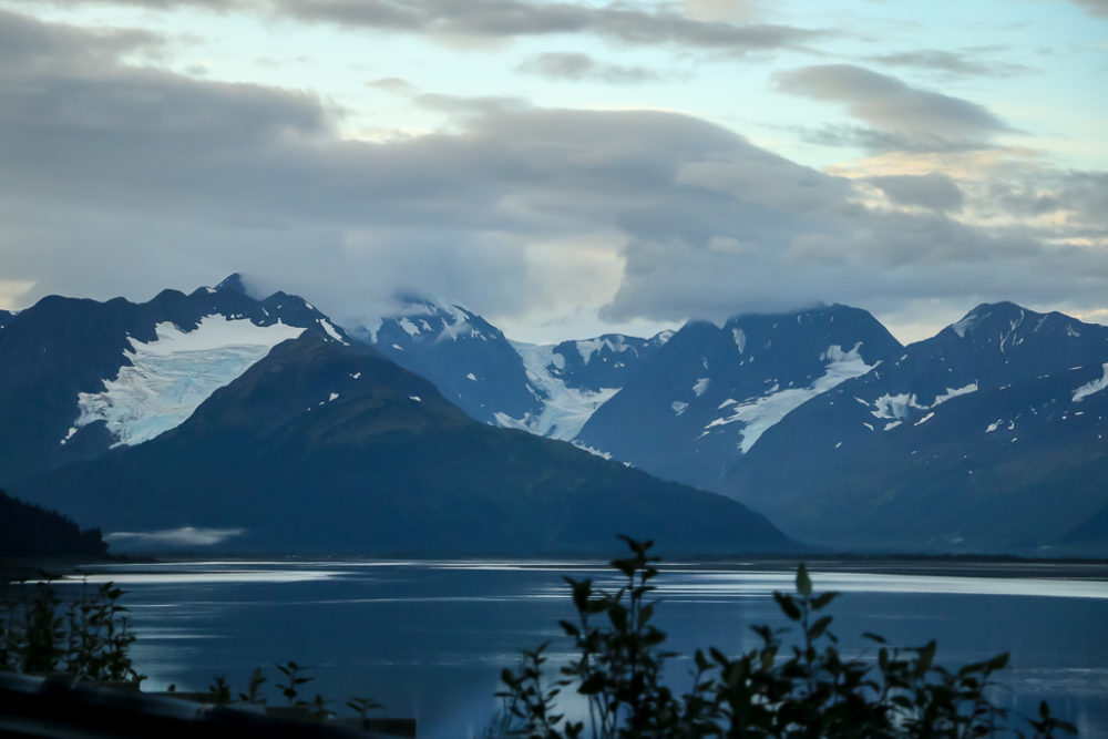 Natural Beauty of Alaska, the best time to travel to Alaska - Roads and Destinations