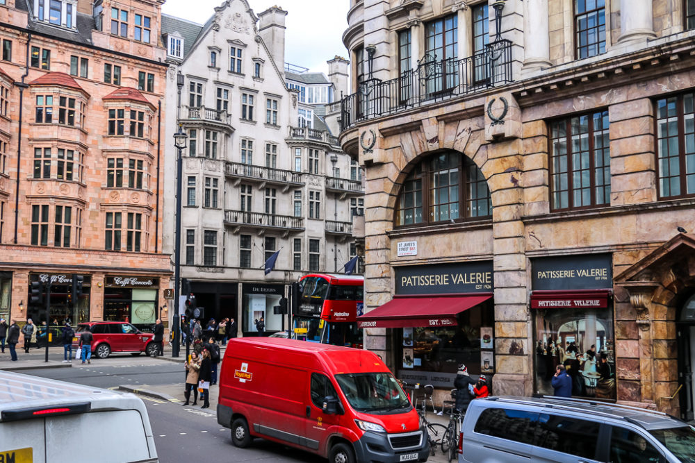 London's streets - Roads and Destinations