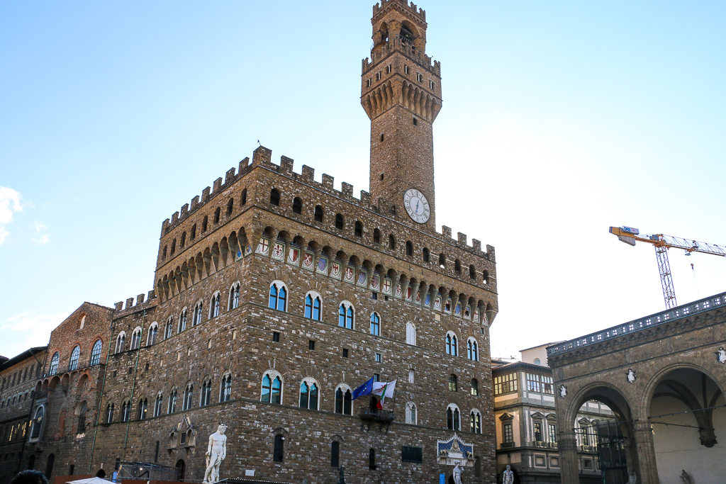 Palazzo Vecchio, roadsanddestinations.com