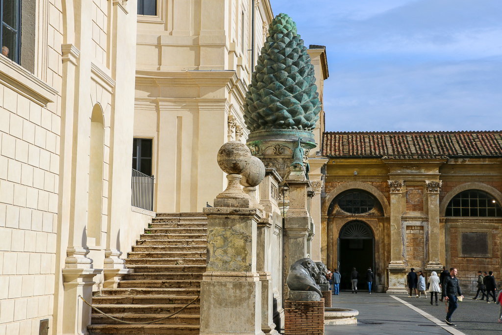Travel Virtually, Vatican Courtyard | Roads and Destinations