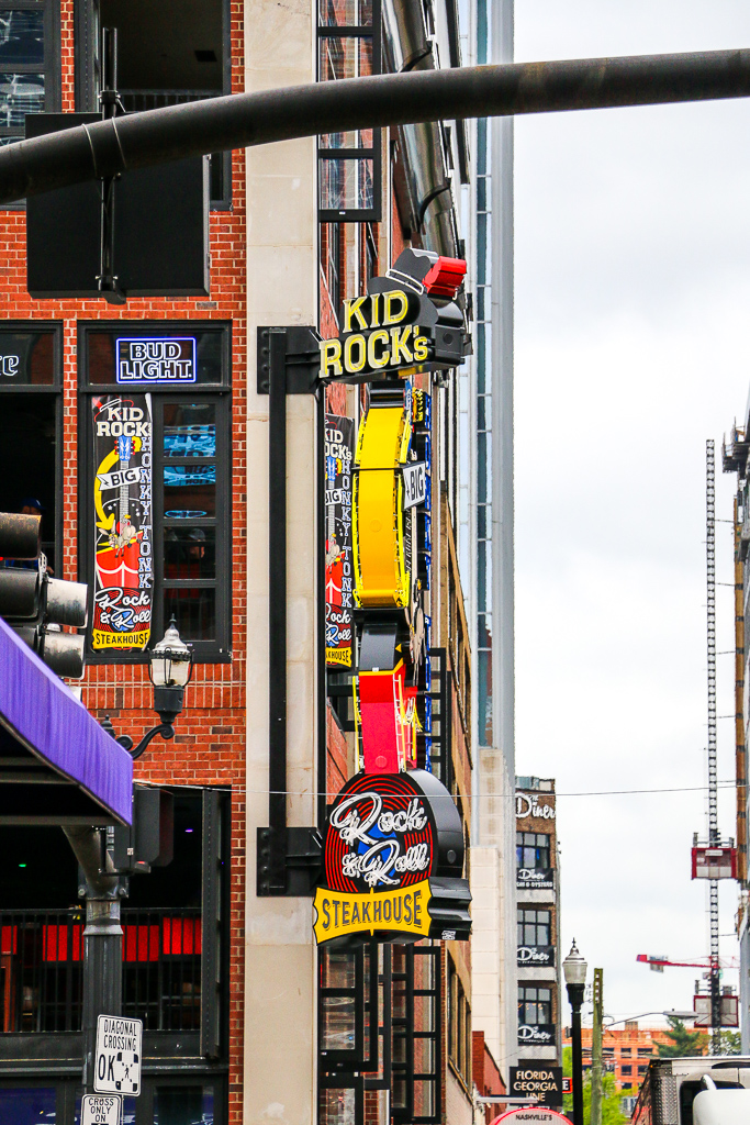 7 Things to Do and Places to Visit in Nashville on a Rainy Day Roads