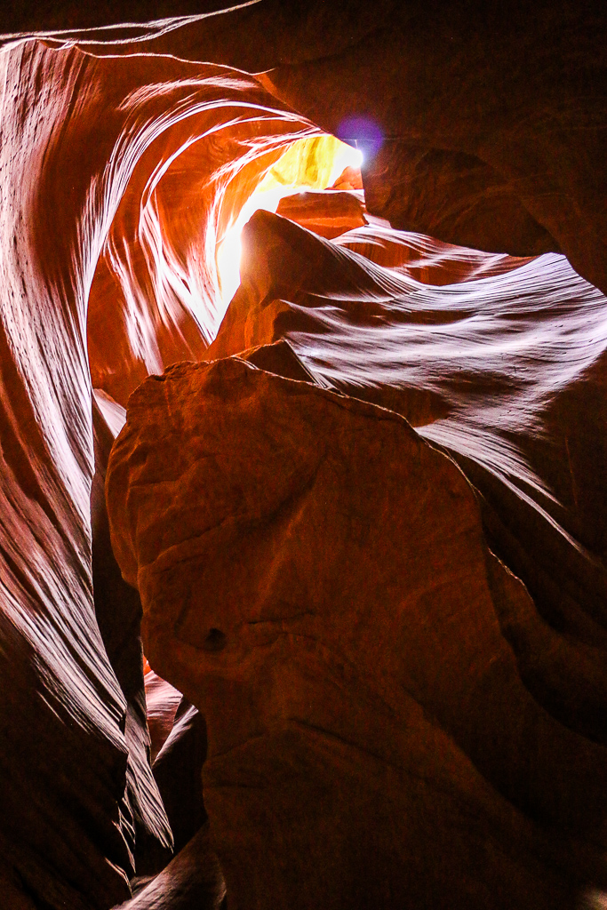 Antelope Canyon, roadsanddestinations.com