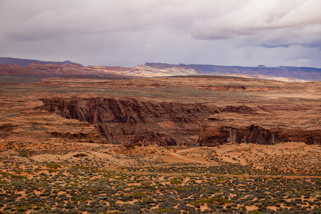 Hiking in Arizona, roadsanddestinations.com