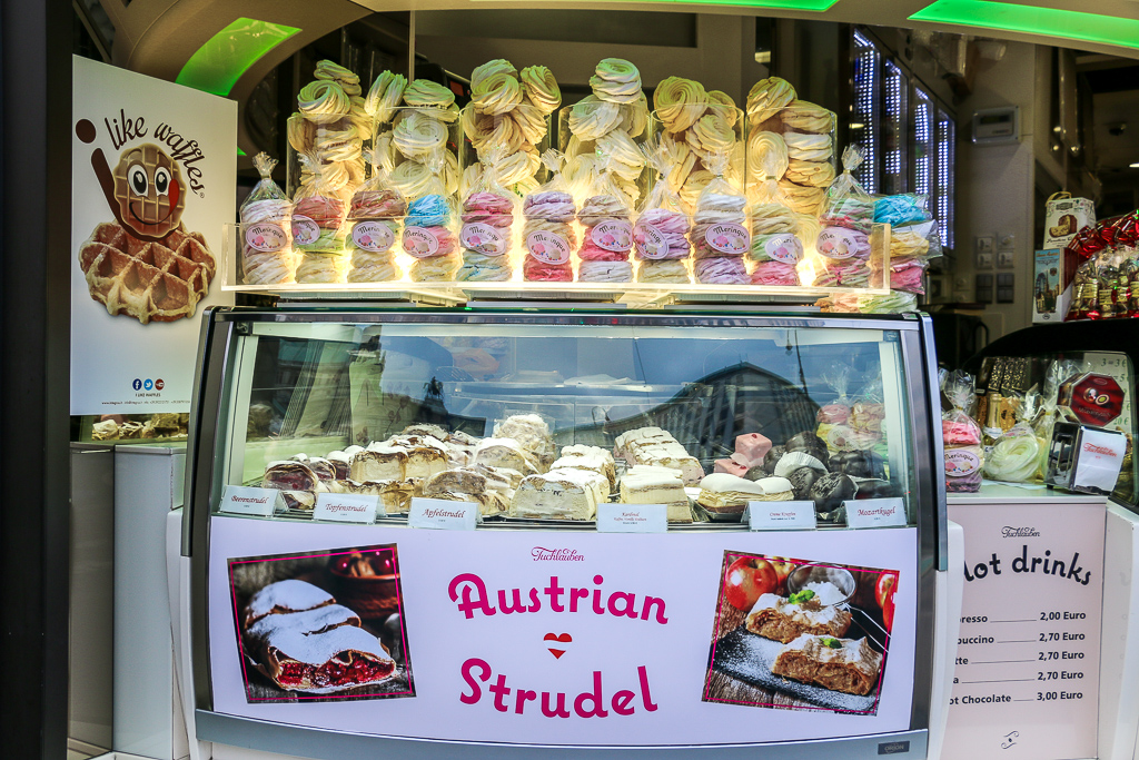 Streets sweets in Vienna - Roads and Destinations