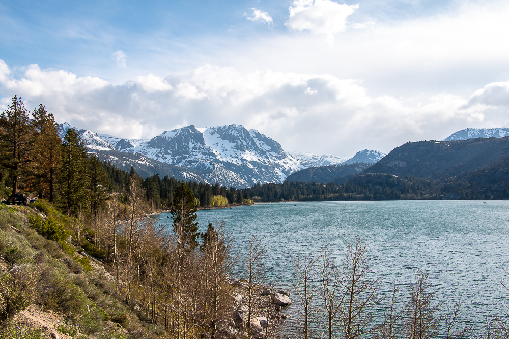 The Top 5 Lakes Near Mammoth Lakes You Can’t Miss roadsanddestinations.com
