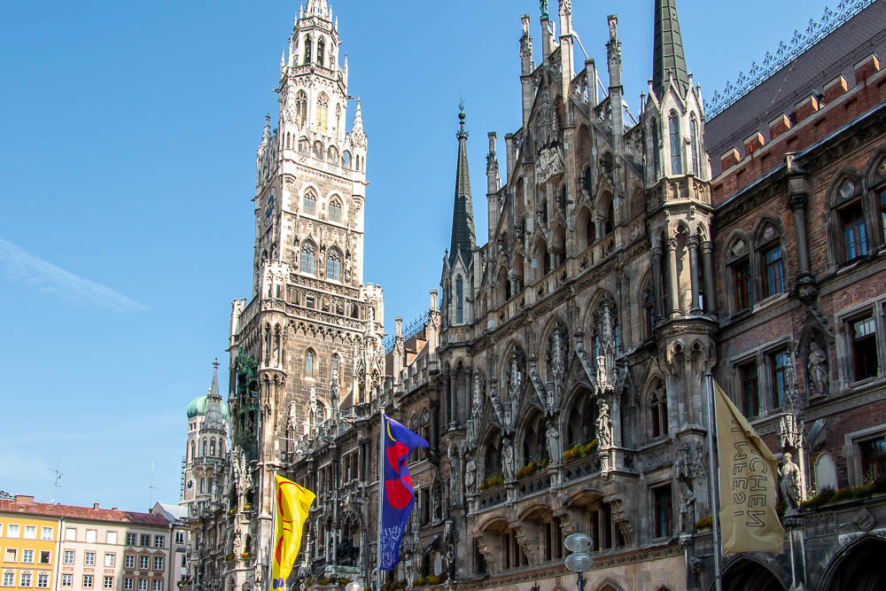 A Quick Guide to Munich for First-Time Visitors - Roads and Destinations
