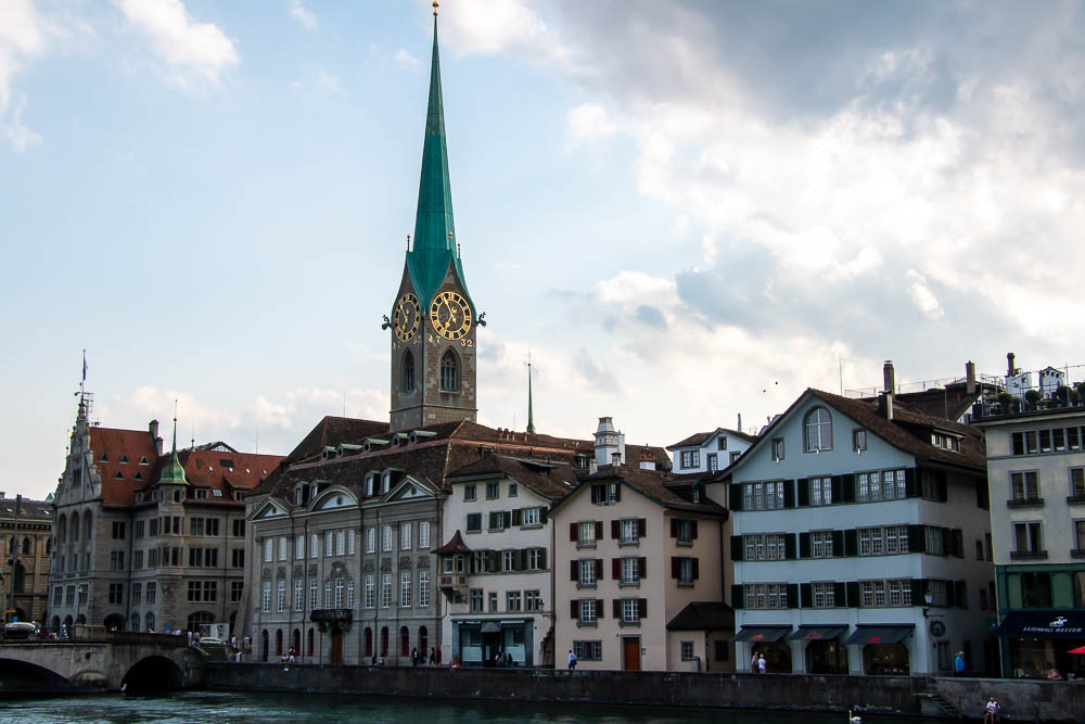 A Quick Guide to Zurich.roadsanddestinations.com