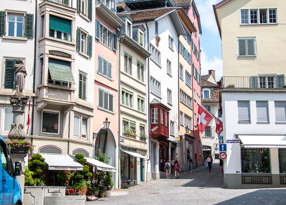 20 Photos to Inspire You to Visit Zurich -Roads and Destinations