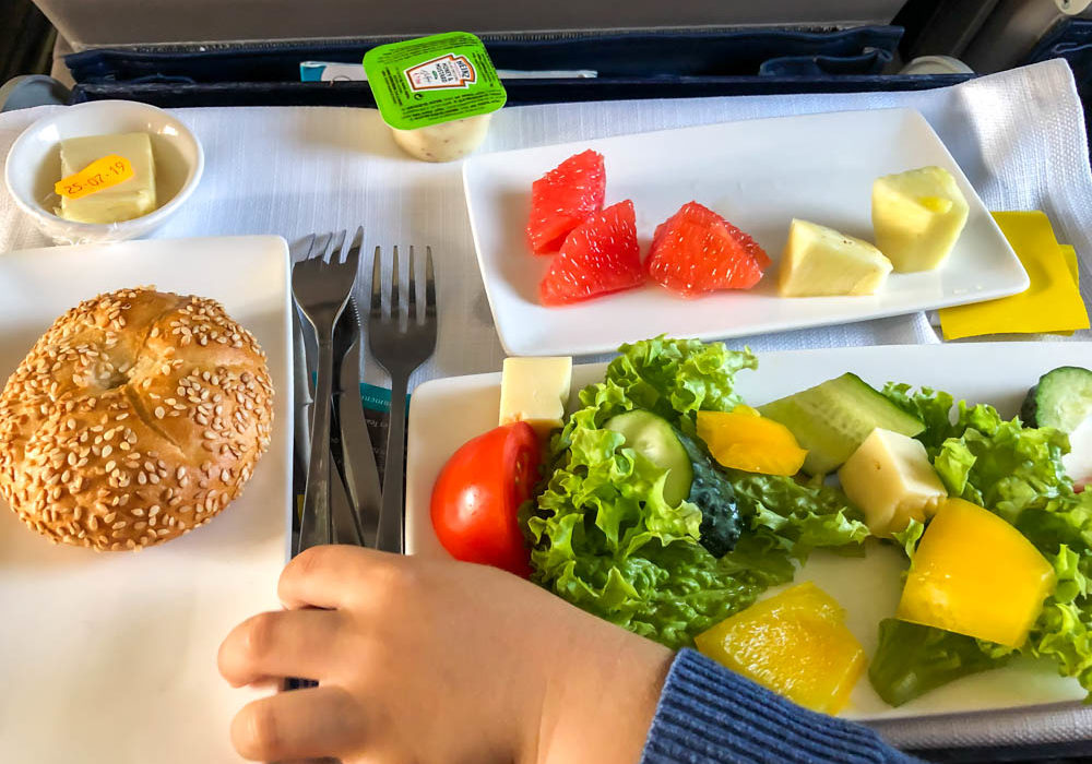 Easy Healthy Breakfast Ideas when Traveling, roadsanddestinations.com