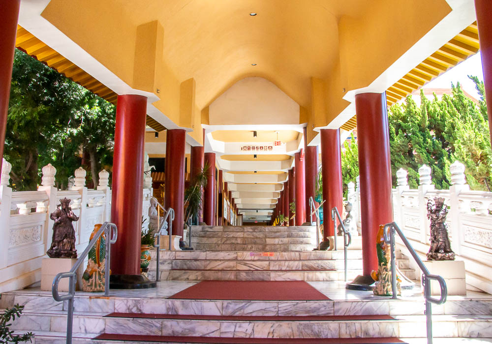 Finding Zen behind Tall Walls of Hsi Lai Temple, Los Angeles - Roads and Destinations, roadsanddestinations.com