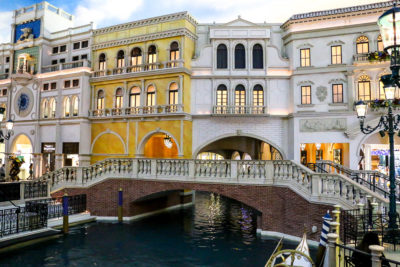 The Venetian Hotel Lobby, Roads and Destinations, roadsanddestinations.com