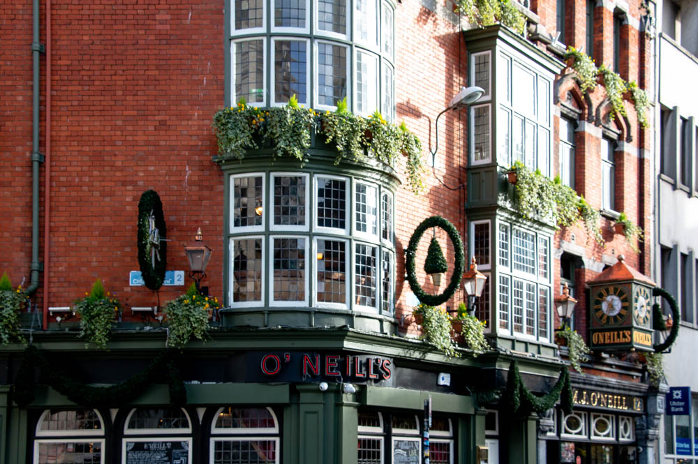 Everything You Need to Know before Visiting Dublin for the First Time. www.roadsanddestinations.com