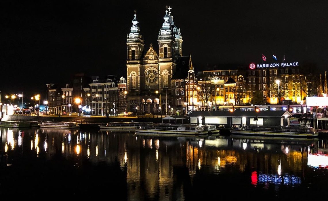 Amsterdam travel guide, www.roadsanddestinations.com