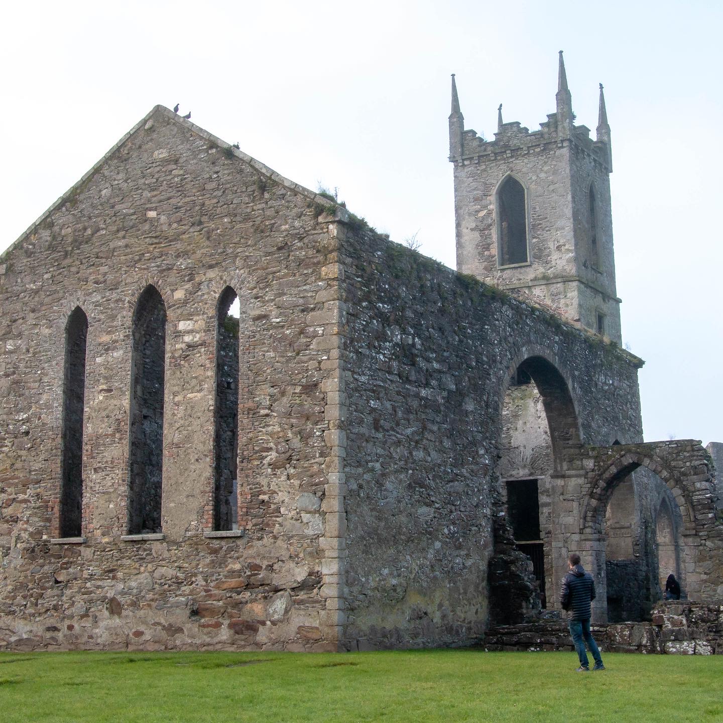 Forty Shades of Green, Ireland - Roads and Destinations