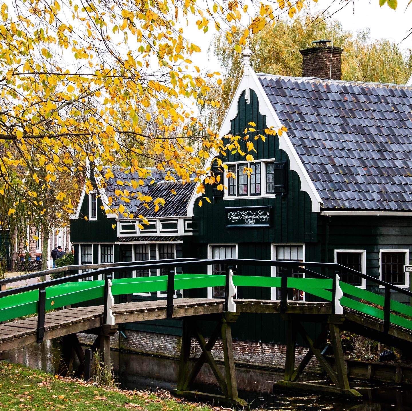  Zaanse Schans. www.roadsanddestinations.com