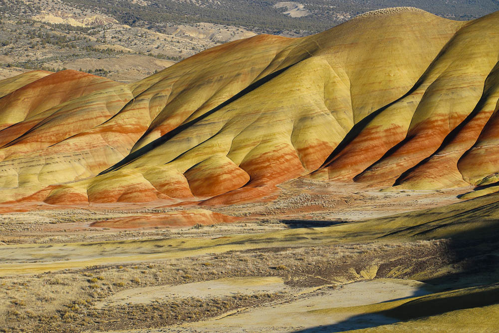 Painted Hills, www.roadsanddestinations.com