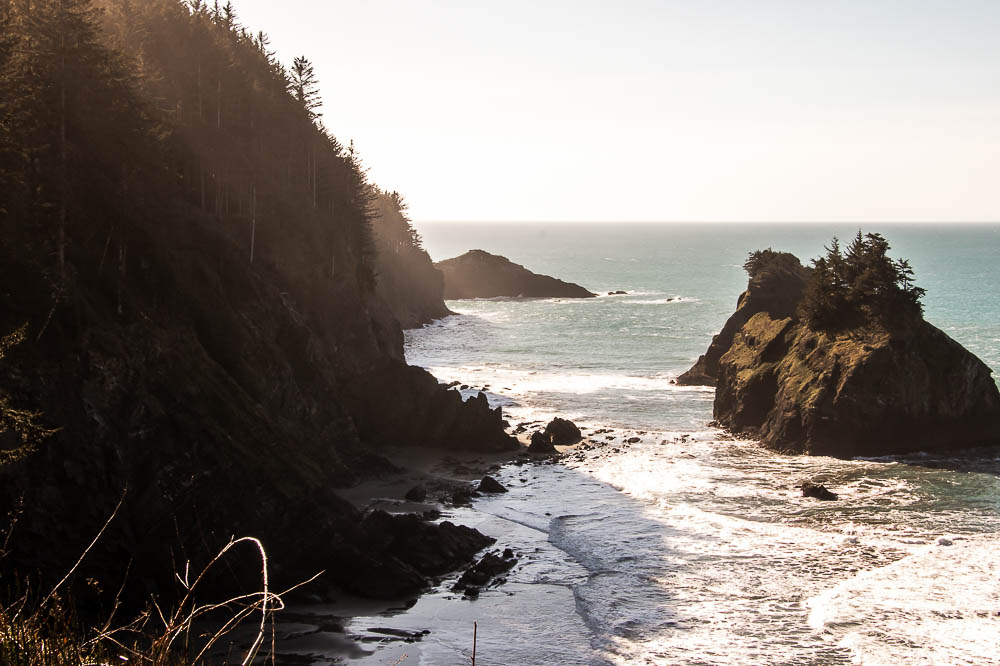 Oregon best time to visit, Visit Samuel H. Boardman State Scenic Corridor - www.roadsanddestinations.com