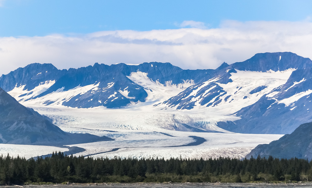 Reasons to visit Alaska | Roads and Destinations 