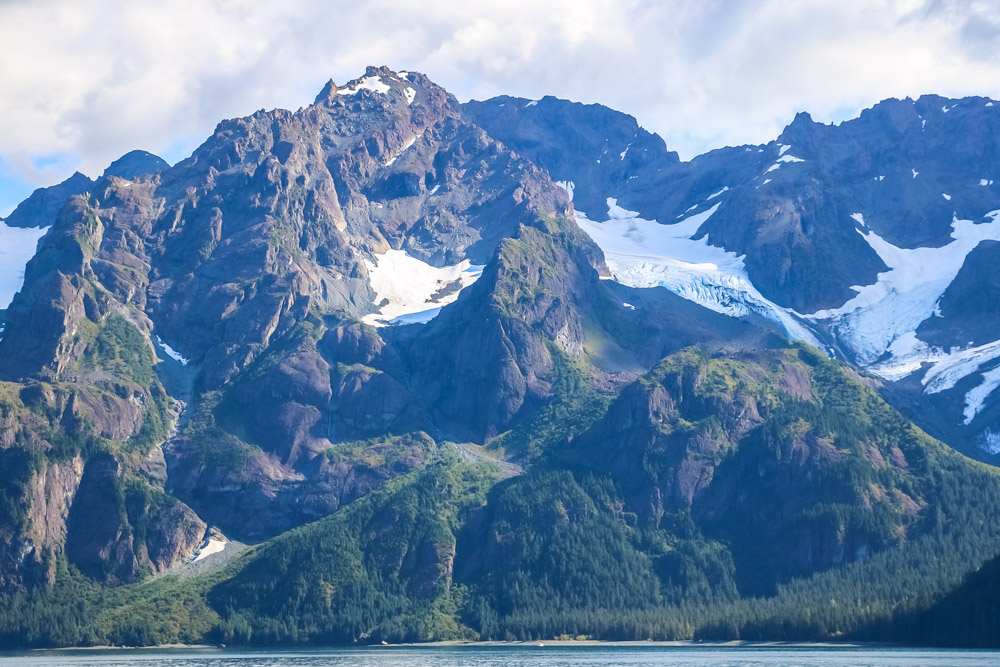 Reasons to visit Alaska | Roads and Destinations 