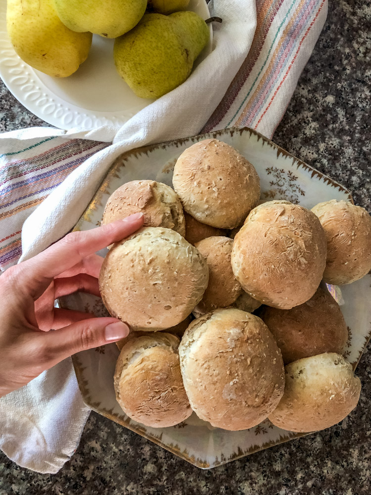 Scottish oatmeal rolls | Roads and Destinations, roadsanddestinations.com