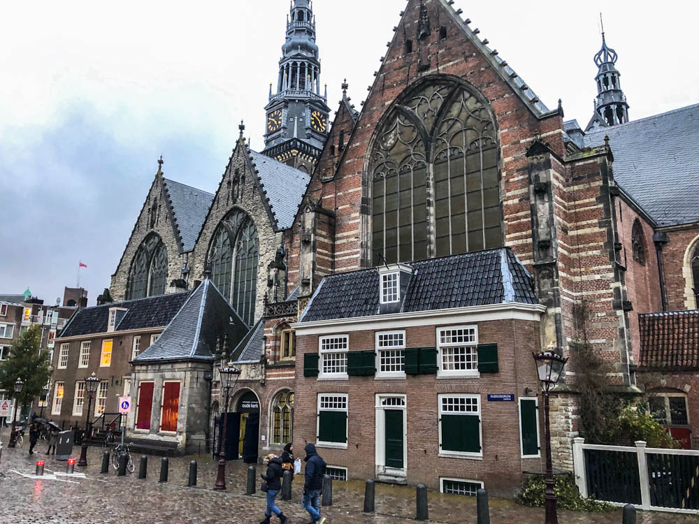 Oude Kerk| Roads and Destinations, roadsanddestinations.com