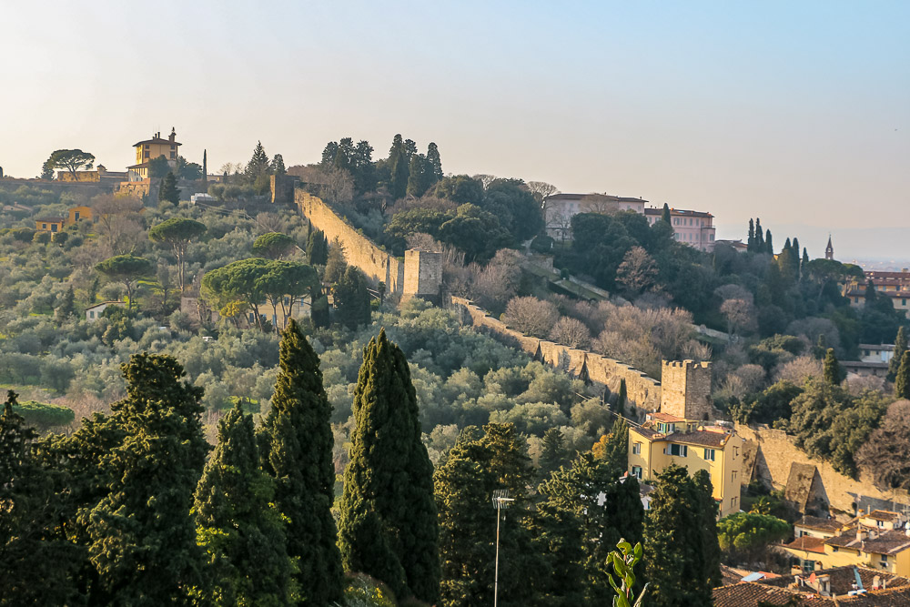 Tuscany - Roads and Destinations