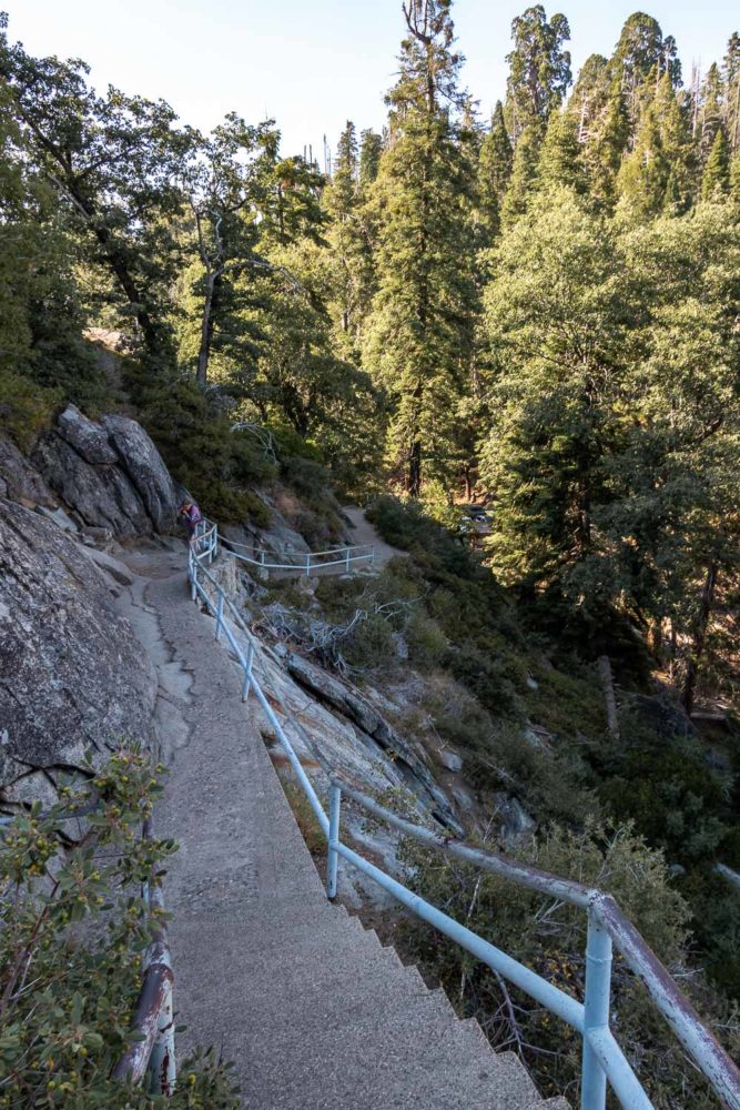 Hiking Moro Rock - Roads and Destinations