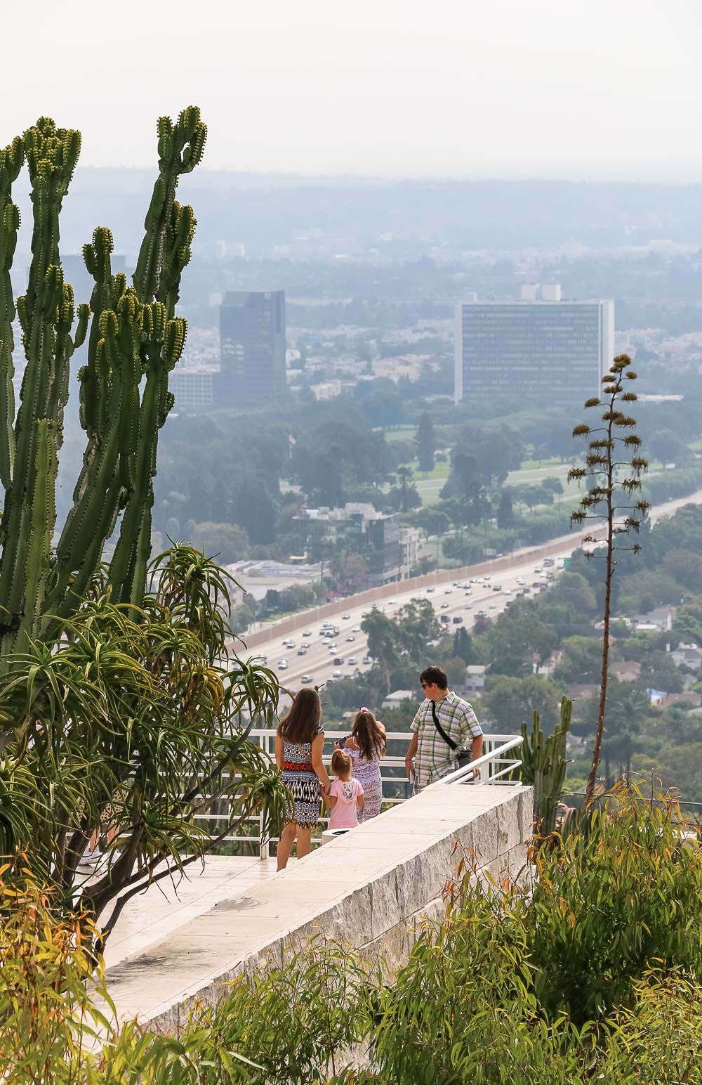 Los Angeles | Roads and Destinations