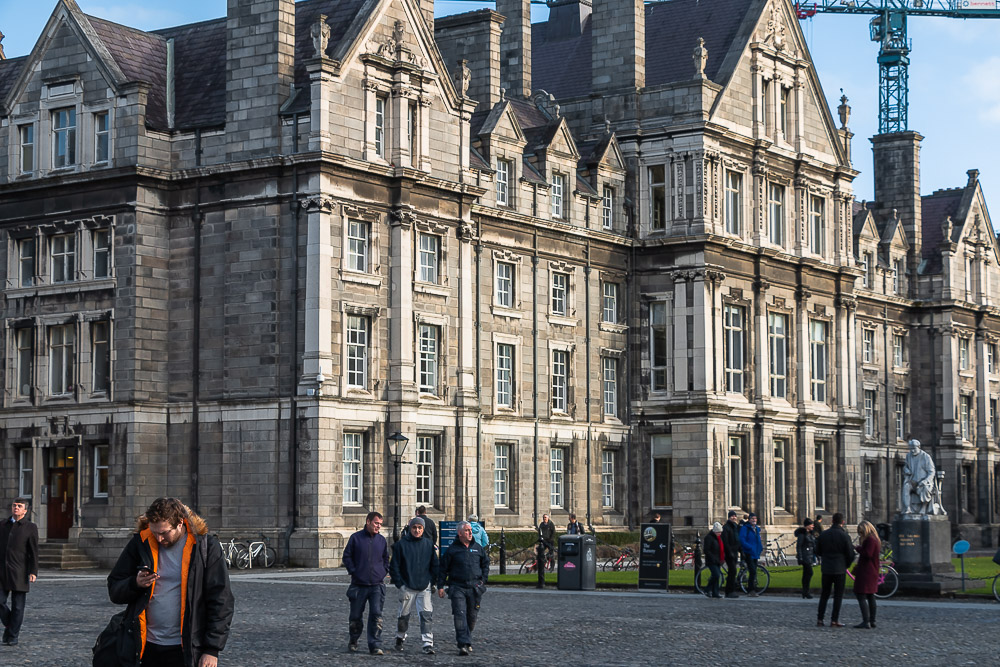 Visit Trinity College Library - Roads and Destinations