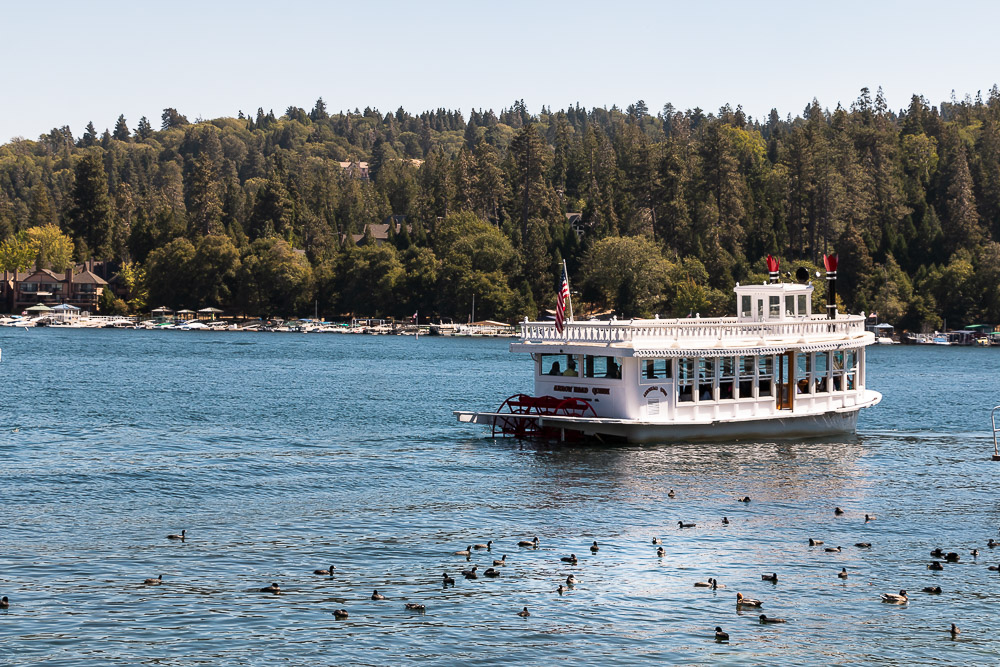 Visiting Lake Arrowhead - Roads and Destinations _ roadsanddestinations.com