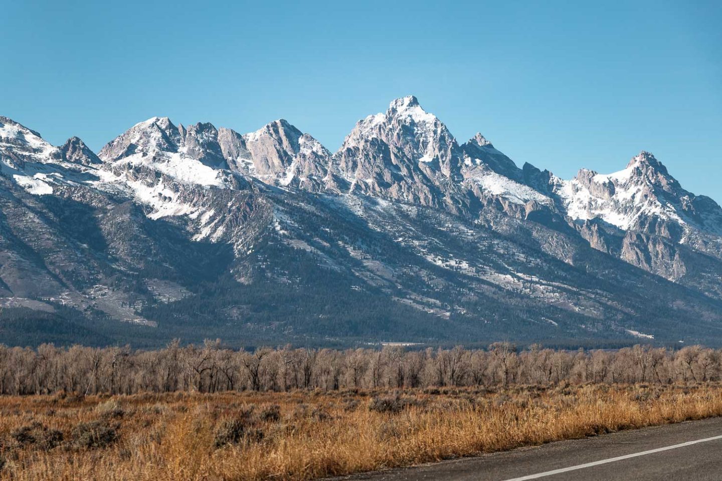 One Day in Grand Teton National Park - Roads and Destinations _ roadsanddestinations.com