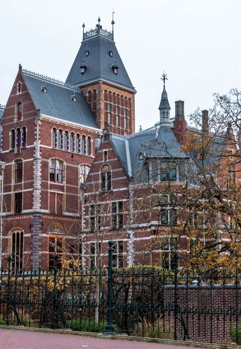 Visit Rijksmuseum - Roads and Destinations