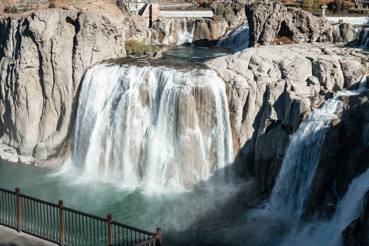 Visit Shoshone Falls - Roads and Destinations