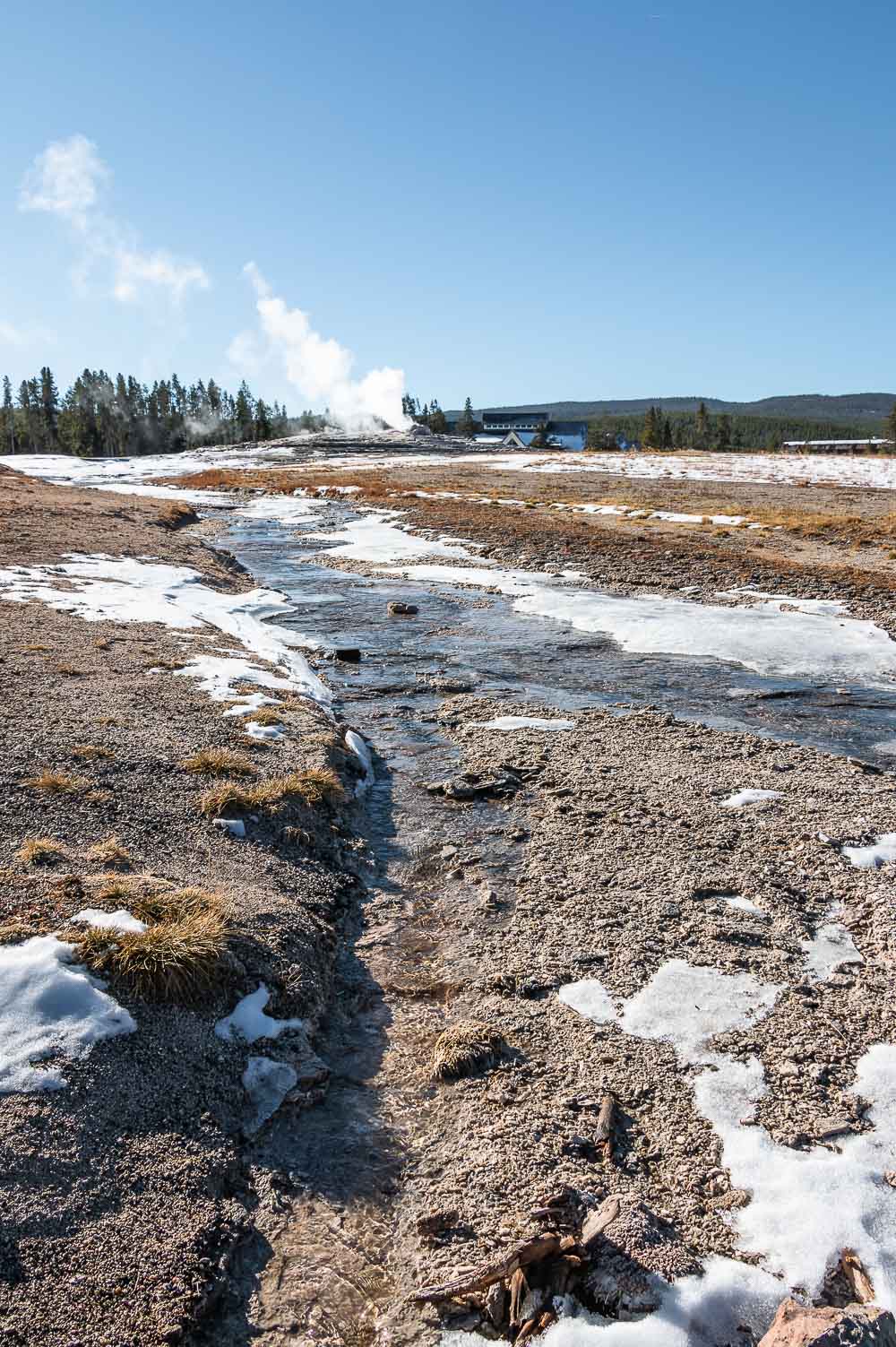 First visit to Yellowstone - Roads and Destinations. - roadsanddestinations.com