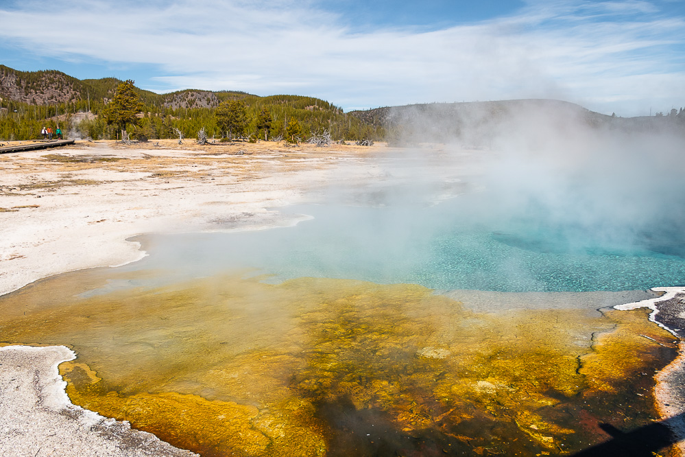 First visit to Yellowstone - Roads and Destinations. - roadsanddestinations.com