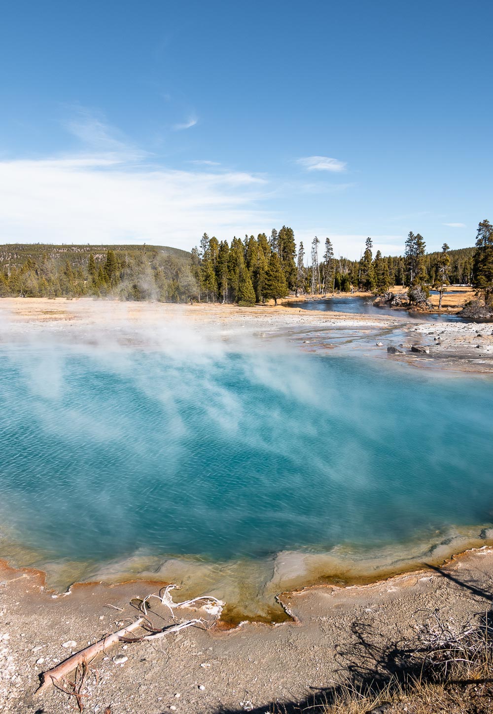 First visit to Yellowstone - Roads and Destinations. - roadsanddestinations.com