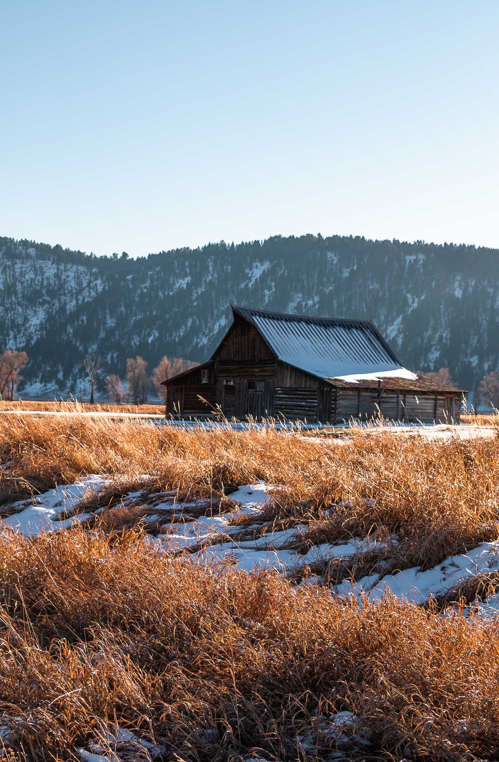 T.A. Moulton Barn - Roads and Destinations, roadsanddestinations.com.