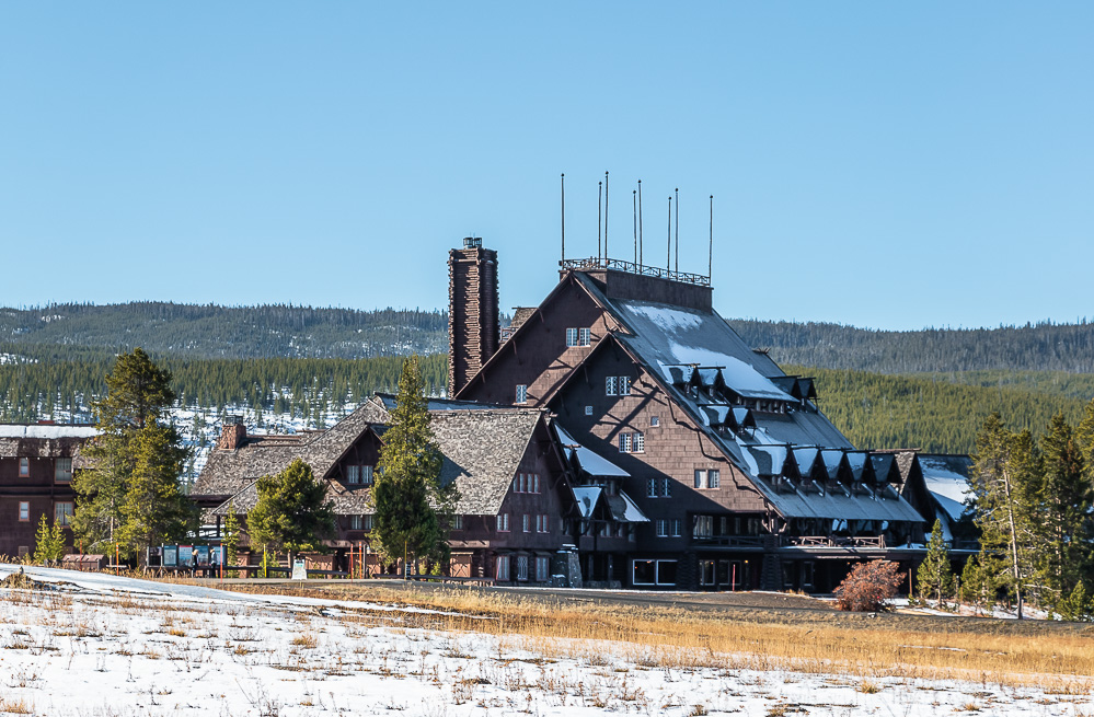 Historic Buildings in the American West - Roads and Destinations