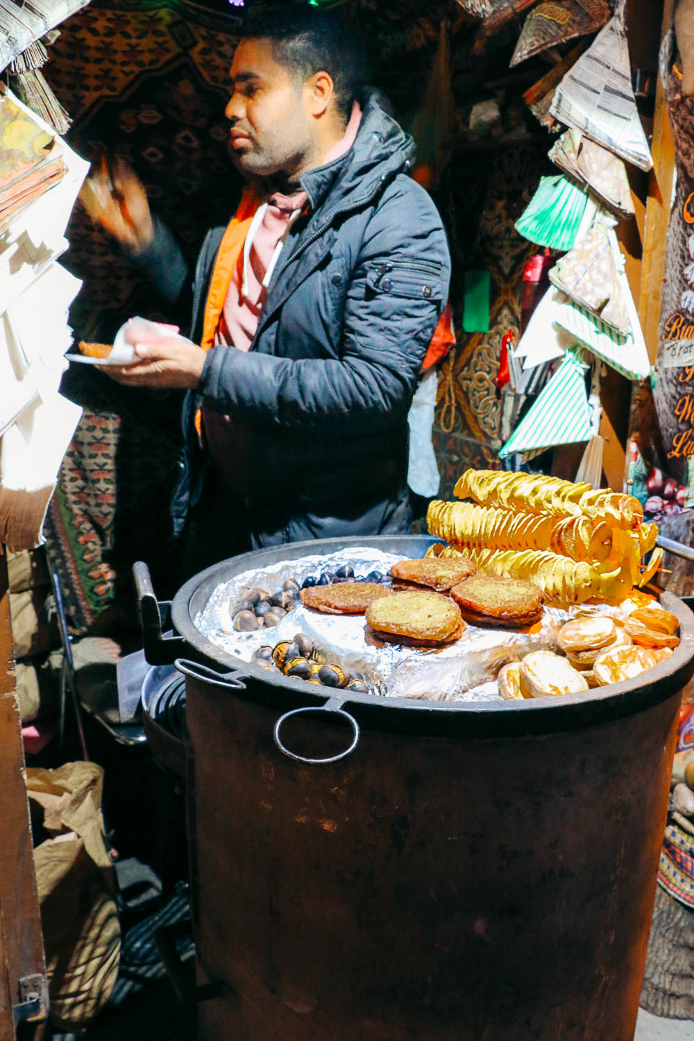 Maroni - Roasted Chestnuts in Vienna - Roads and Destinations