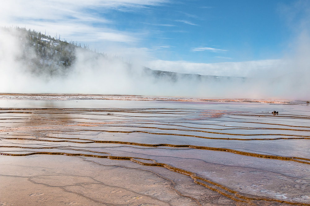 Visit Grand Prismatic Spring - Roads and Destinations _ roadsanddestinations.com