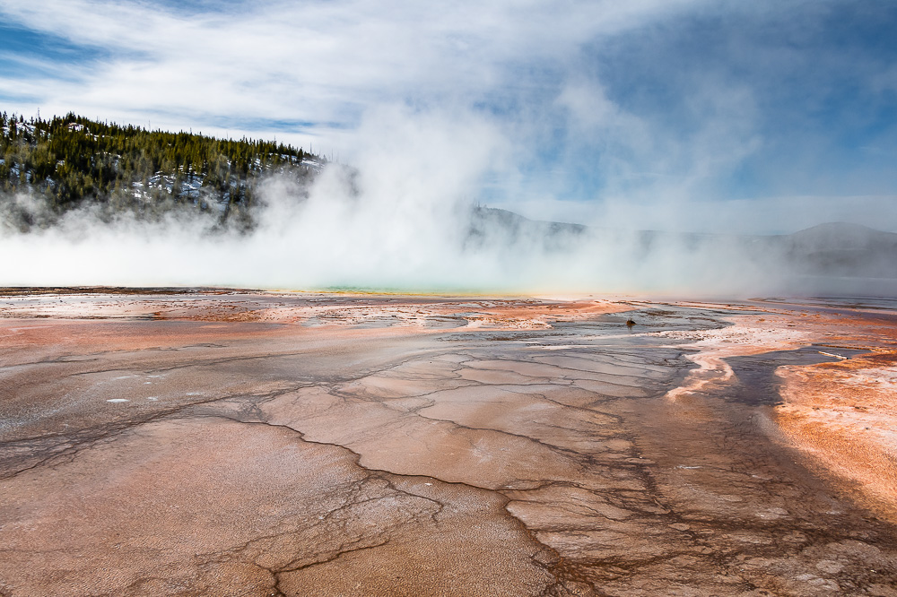 Midway Geyser Basin - Roads and Destinations _ roadsanddestinations.com