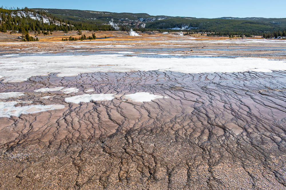 Midway Geyser Basin - Roads and Destinations, roadsanddestinations.com