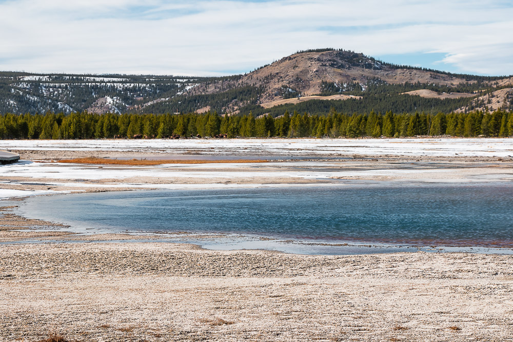 Visit Midway Geyser Basin - Roads and Destinations - - roadsanddestinations.com